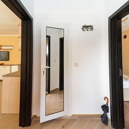 Sea Garden 2 One Bedroom Apartman Burgasz
